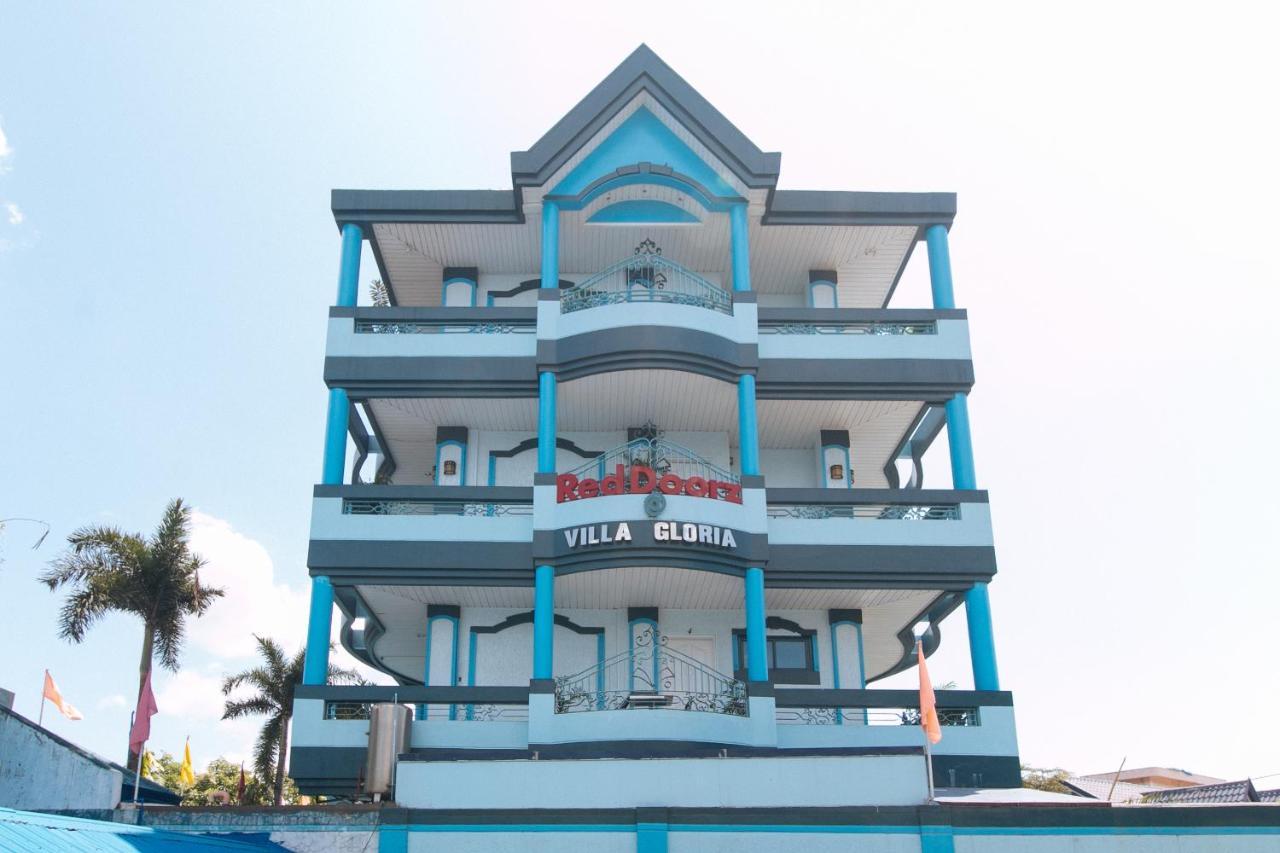 เรดดอร์ซ พลัส แอท วิลลา กลอเรีย ตากีก Hotel ตากิก ภายนอก รูปภาพ